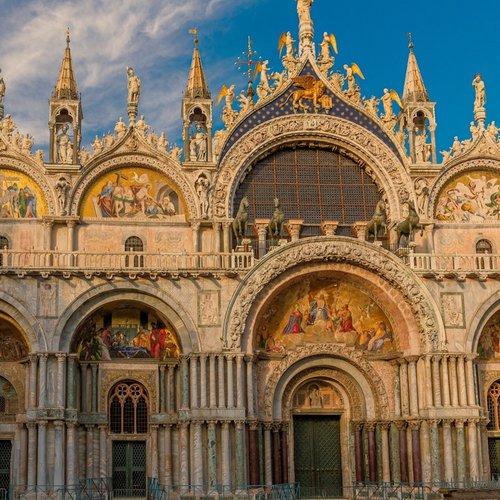 Basilique Saint-Marc avec terrasse : billet d'entrée sans file avec guide français