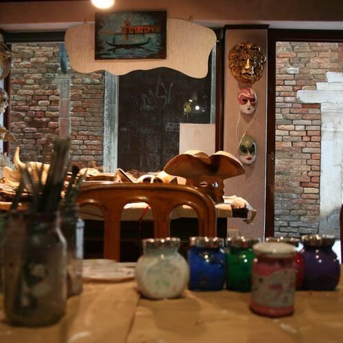 Venise : Atelier de fabrication de masques de carnaval